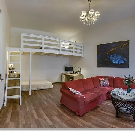 Apartment Julia's *
